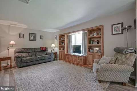 Living - 16 E Judith Dr, Hammonton, NJ 08037 photo 2 of 2