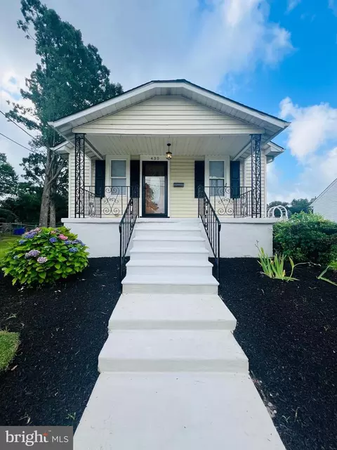 430 W Brooke Ave, Magnolia, NJ 08049