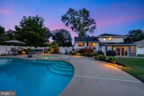 1025 Prospect Pl, Somerdale, NJ 08083