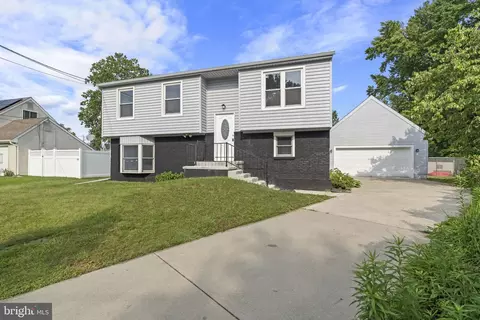 206 Weston Ave, Gloucester City, NJ 08030