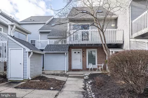 419 Park Place Dr, Cherry Hill, NJ 08002