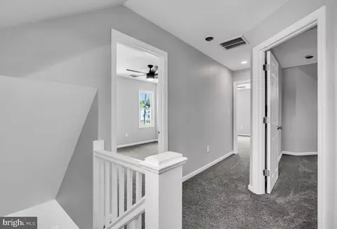 Entry Way - 239 W Evesham Rd, Runnemede, NJ 08078 photo 5 of 6