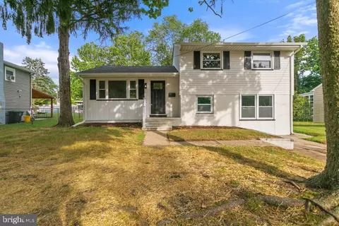 205 Dale Pl, Clementon, NJ 08021