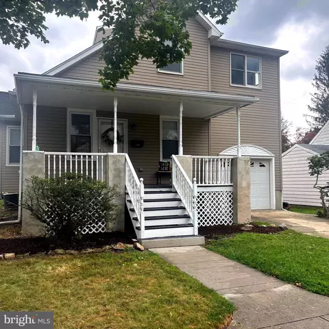 301 Harvard Ave, Stratford, NJ 08084