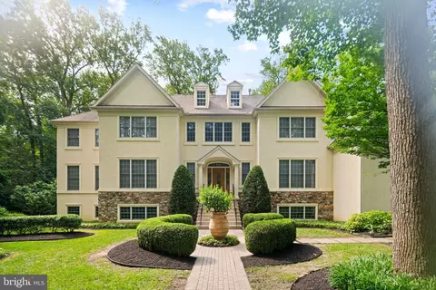 1227 Cotswold Ln, Cherry Hill, NJ 08034