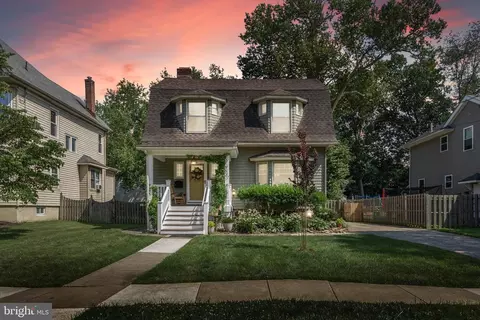 904 Station Ave, Haddon Heights, NJ 08035