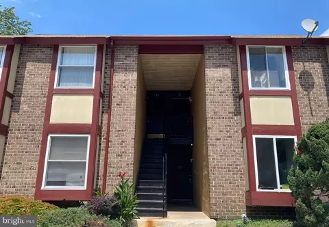 35 Chelsea Cir, Clementon, NJ 08021