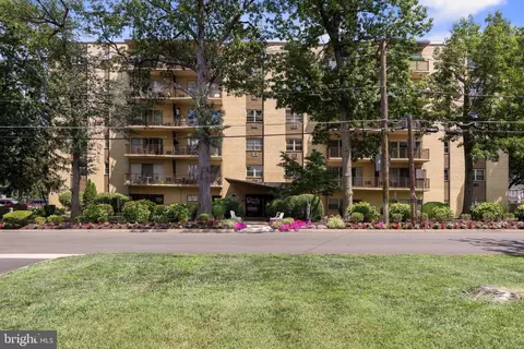 111 Chestnut St #113, Cherry Hill, NJ 08002