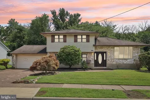 506 Carol Ave, Blackwood, NJ 08012