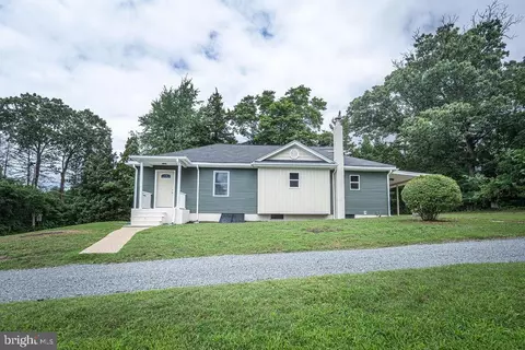 3 Ellis Ave, Berlin, NJ 08009