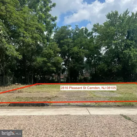 2816 Pleasant St, Camden, NJ 08105
