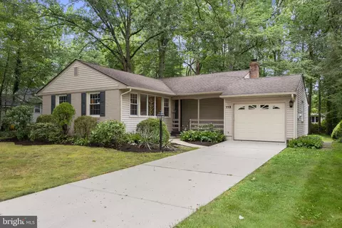 113 Sharrowvale Rd, Cherry Hill, NJ 08034