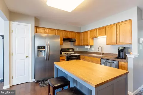 Kitchen - 27 Players Ln, Pine Hill, NJ 08021 photo 2 of 2