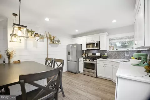 Kitchen - 58 Letitia Ln, Haddonfield, NJ 08033 photo 2 of 2