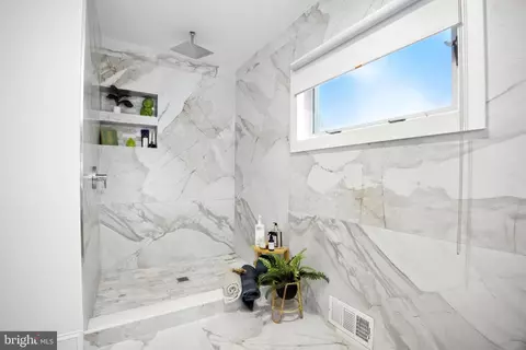 Bath - 58 Letitia Ln, Haddonfield, NJ 08033 photo 2 of 3