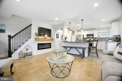 Entry Way - 58 Letitia Ln, Haddonfield, NJ 08033 photo 3 of 5