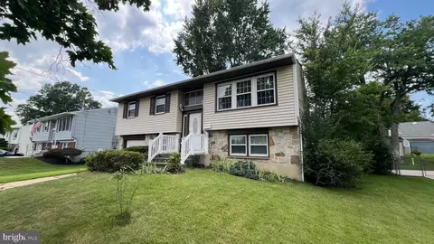 7 Wright Ave, Stratford, NJ 08084