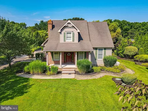 405 Winterberry Ln, Hammonton, NJ 08037