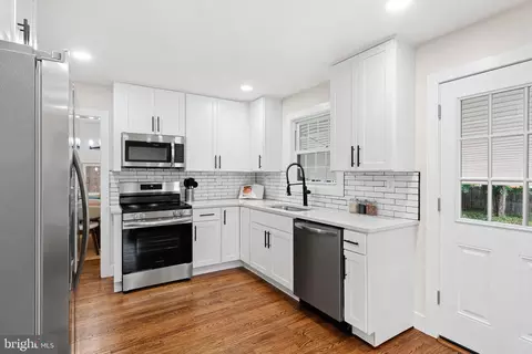 Kitchen - 116 Rhoads Ave, Haddonfield, NJ 08033 photo 2 of 3