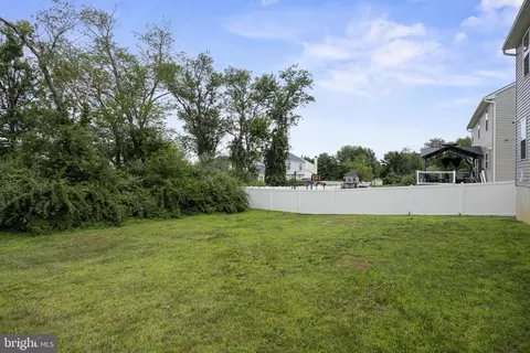 Exterior - 161 Ciseley Dr, Sicklerville, NJ 08081 photo 3 of 4