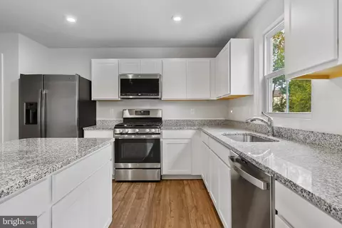 Kitchen - 161 Ciseley Dr, Sicklerville, NJ 08081 photo 1 of 4