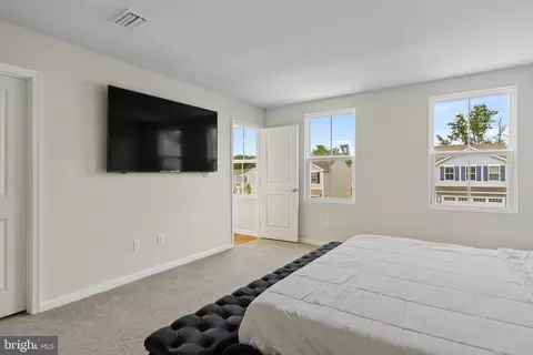 Bedroom - 161 Ciseley Dr, Sicklerville, NJ 08081 photo 2 of 7