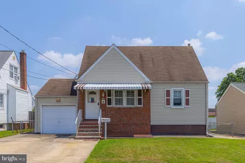 13 Monroe Ave, Bellmawr, NJ 08031