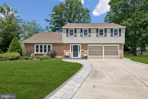 336 Bortons Mill Ct, Cherry Hill, NJ 08034