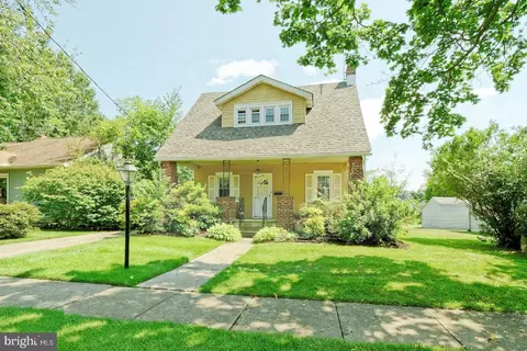 38 Minnehaha Rd, Somerdale, NJ 08083