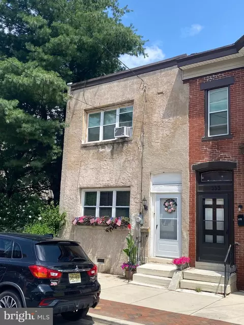 331 Vine St, Camden, NJ 08102