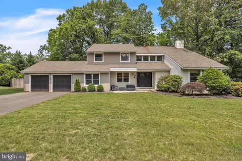 66 Bradford Way, Voorhees, NJ 08043
