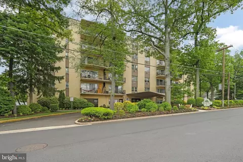 111 Chestnut Pl #608, Cherry Hill, NJ 08002