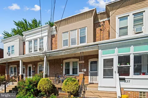239 Cedar Ave, Oaklyn, NJ 08107