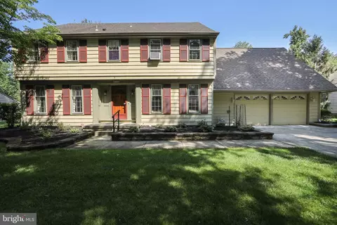 9 Harrowgate Dr, Cherry Hill, NJ 08003