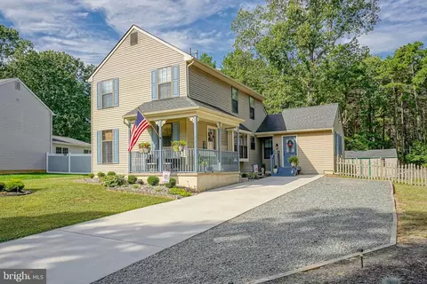 111 Baker Ave, Atco, NJ 08004