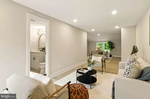 Entry Way - 22 E Split Rock Dr, Cherry Hill, NJ 08003 photo 4 of 4