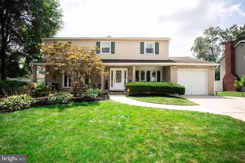 308 Monmouth Dr, Cherry Hill, NJ 08002