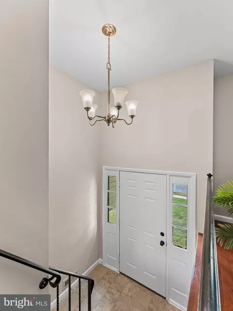 Entry Way - 28 Dunham Loop, Berlin, NJ 08009 photo 2 of 2