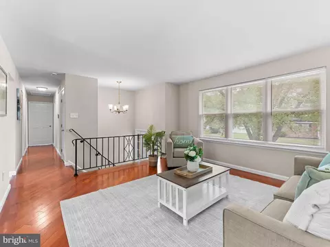 Living - 28 Dunham Loop, Berlin, NJ 08009 photo 2 of 5
