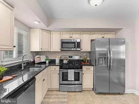 Kitchen - 28 Dunham Loop, Berlin, NJ 08009 photo 1 of 3