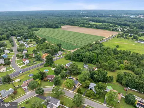 View/Area - 28 Dunham Loop, Berlin, NJ 08009 photo 6 of 7