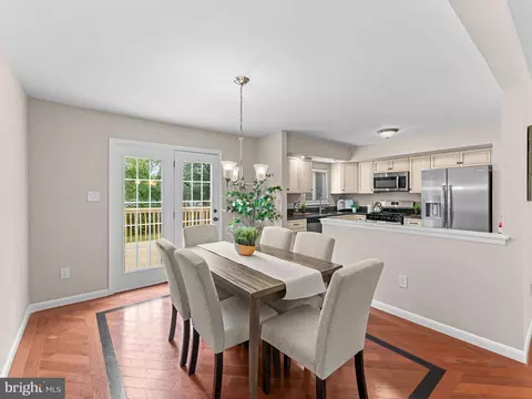 Dining - 28 Dunham Loop, Berlin, NJ 08009 photo 1 of 2