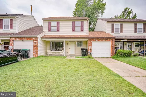 17 Heywood Ln, Sicklerville, NJ 08081
