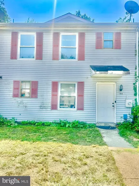 158 Hampshire Rd, Sicklerville, NJ 08081