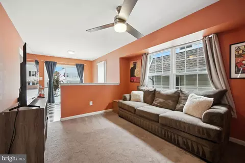 Entry Way - 125 E Ormond Ave, Haddon Township, NJ 08107 photo 3 of 4
