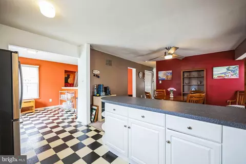 Entry Way - 125 E Ormond Ave, Haddon Township, NJ 08107 photo 2 of 4