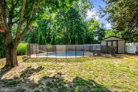 2 Smithfield Ave, Berlin, NJ 08009 photo 39