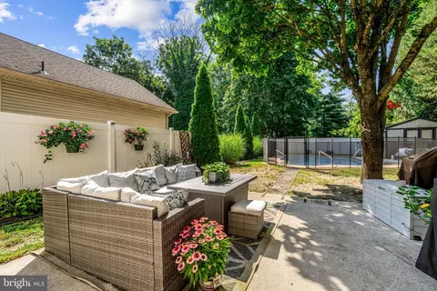 2 Smithfield Ave, Berlin, NJ 08009 photo 35