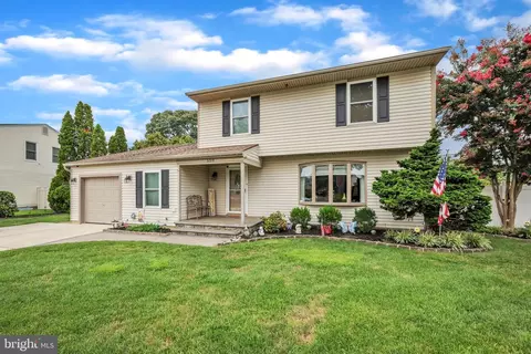 550 Sherry Dr, Runnemede, NJ 08078
