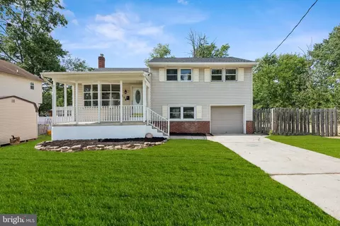 116 W Crestwood Ave, Somerdale, NJ 08083
